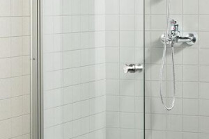 INTERCOM GROUP OÜ Uksed uksetarvikud, ANDRES DUŠŠIUKSED, dušiuksed