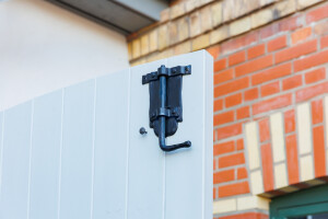 Taikse Puit OÜ Uksed uksetarvikud