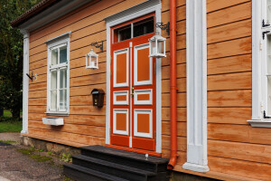 Taikse Puit OÜ Uksed uksetarvikud