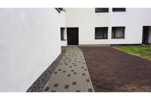 ÕUEMEISTER OÜ Tänavakivide paigaldus