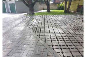 ÕUEMEISTER OÜ Tänavakivide paigaldus