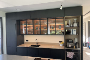 Oyram OÜ Mööbli kokkupanek ja paigaldus