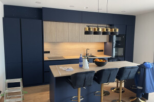 Oyram OÜ Mööbli kokkupanek ja paigaldus