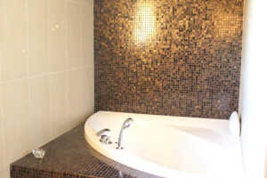 CoralRoof OÜ Siseviimistlustööd