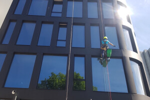 Skyproff OÜ Üldehitus, akna pesu, kõrgpuhastus, kõrgpuhastustööd