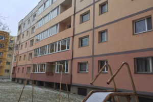 Formcenter OÜ Aknad aknatarvikud, Akende paigaldamine kortermajale, välisviimistlus, lisasoojustamine