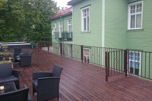 Proverteks OÜ Piirded aiad, Katuseterrassi piire, terrassipiirete paigaldus.