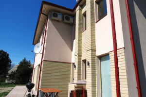 STONEBUILD OÜ Fassaaditööd, liivakivist fassaadielemendid, liivakivi