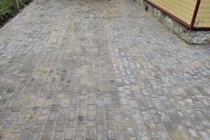 T & P EHITUS GRUPP OÜ Tänavakivide paigaldus