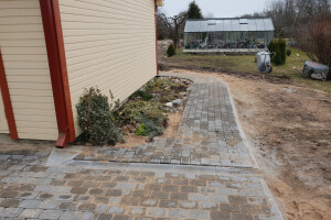 T & P EHITUS GRUPP OÜ Tänavakivide paigaldus