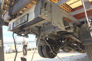 PINNAD-PUHTAKS OÜ Puhastusteenused, autoosade puhastus, metalli puhastus, metalldetailide värvimine