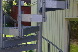 KORE INVEST OÜ Trepid, Keerdtrepp, trepiehitus, treppide ehitus