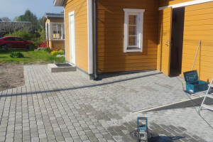 AVREM OÜ Tänavakivide paigaldus