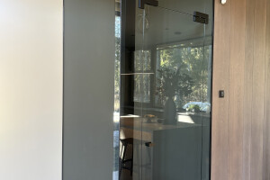 KODUKLAAS OÜ Klaasimistööd