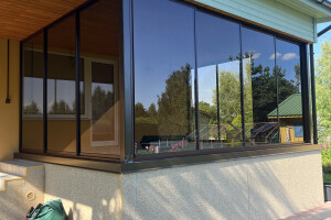 KODUKLAAS OÜ Klaasimistööd