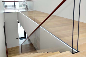 KODUKLAAS OÜ Klaasimistööd