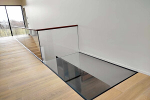 KODUKLAAS OÜ Klaasimistööd