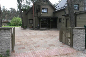 RKM EHITAB OÜ Tänavakivide paigaldus