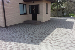 RKM EHITAB OÜ Tänavakivide paigaldus