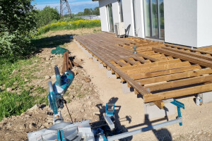 EHITUS KESKUS OÜ Terrasside ehitus