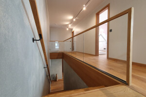 ALUFER OÜ Klaasimistööd, trepilahendused, klaasist trepipiirded, klaasimine