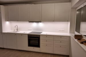 DE MÖÖBEL OÜ Mööbli kokkupanek ja paigaldus