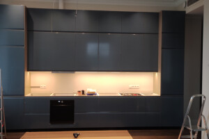 DE MÖÖBEL OÜ Mööbli kokkupanek ja paigaldus