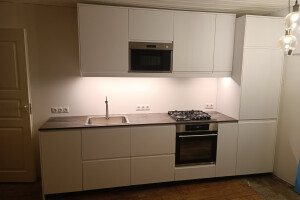 DE MÖÖBEL OÜ Mööbli kokkupanek ja paigaldus