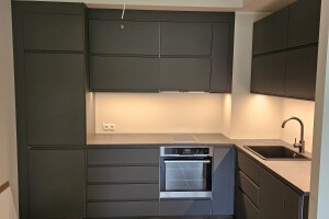 DE MÖÖBEL OÜ Mööbli kokkupanek ja paigaldus