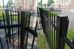 UP SERVICE OÜ Maalritööd
, väravate värvimine, värvimistöö, värvimistööd