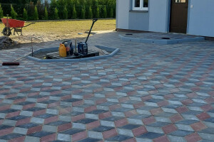 SVH EHITUS OÜ Tänavakivide paigaldus