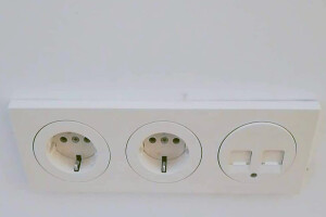 VENNAD ELEKTER OÜ Elektritööd