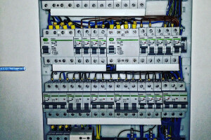 VENNAD ELEKTER OÜ Elektritööd