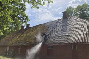 MAJAPESU OÜ Kinnisvara hooldamine, katusepesu kõrgsurvepesuriga, katusepuhastustööd, katuste pesemine