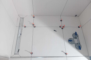 VEDOKASTROI OÜ Plaatimistööd, plaatimistööd; plaatimine; vannitubade remont; siseviimistlus