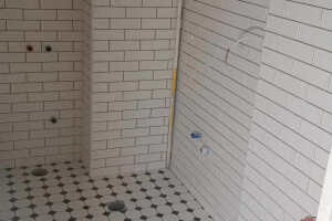 VEDOKASTROI OÜ Plaatimistööd, plaatimistööd; plaatimine; vannitubade remont; siseviimistlus