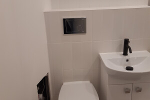 VEDOKASTROI OÜ Vannitubade remont, plaatimistööd; plaatimine; vannitubade remont; siseviimistlus