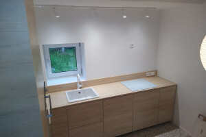 EHITUS- JA PUUSEPPMEISTER OÜ Mööbli kokkupanek ja paigaldus