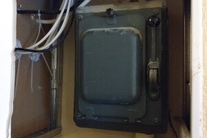 JUHISTIK OÜ Elektritööd, elektriinstallatsioon; elektritööd; siseelektritööd; elektrisüsteem