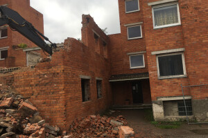 LAMMUTUS GRUPP OÜ Lammutustööd, lammutustööd; lammutusteenus; lammutamine; hoonete lammutus; hoone lammutus; hoone lammutamine