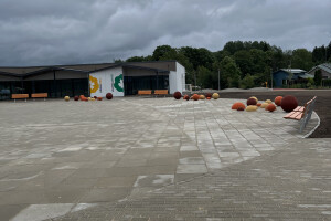 RAKS EHITUSTEENUS OÜ Tänavakivide paigaldus, tänavakivide pagaldustööd, tänavakivide paigaldamine, tänavakivide paigaldusega