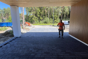 RAKS EHITUSTEENUS OÜ Tänavakivide paigaldus, tänavakivide pagaldustööd, tänavakivide paigaldamine, tänavakivide paigaldusega