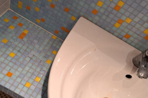 K&R-PUHASTUS OÜ Puhastusteenused, vannitoa koristus, vannitubade puhastus, puhastusteenus