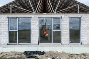 GLUGGA GROUP OÜ Uste- ja akende paigaldus