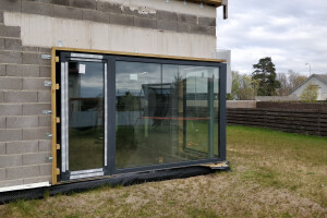 GLUGGA GROUP OÜ Uste- ja akende paigaldus