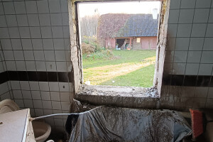 GLUGGA GROUP OÜ Uste- ja akende paigaldus