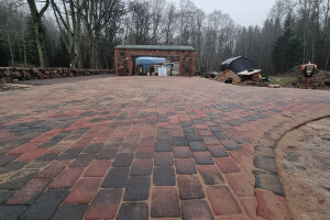 Hoovisepad OÜ Tänavakivide paigaldus