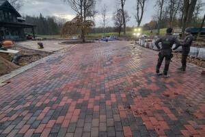 Hoovisepad OÜ Tänavakivide paigaldus