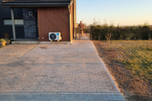 Hoovisepad OÜ Tänavakivide paigaldus