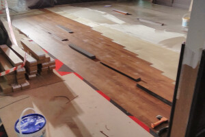 MERYTON GROUP OÜ Põrandatööd